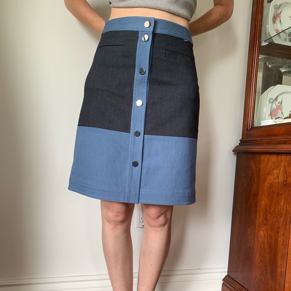 NWOT-Women’s, St. John, cotton skirt, blue, size small